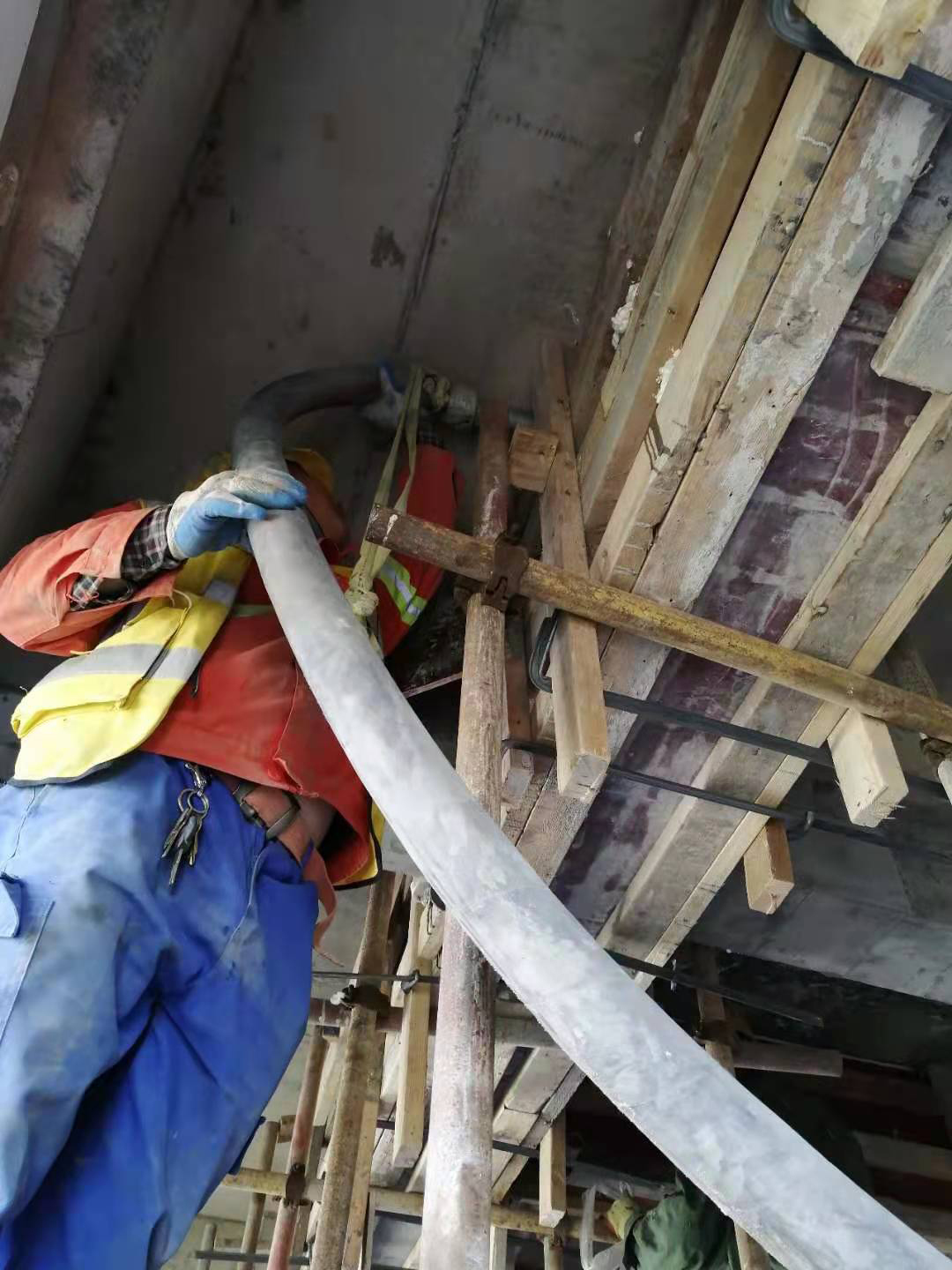 ��������ˮͿ��ʩ����ҵ����Ҫע����Щ���������ϣ�