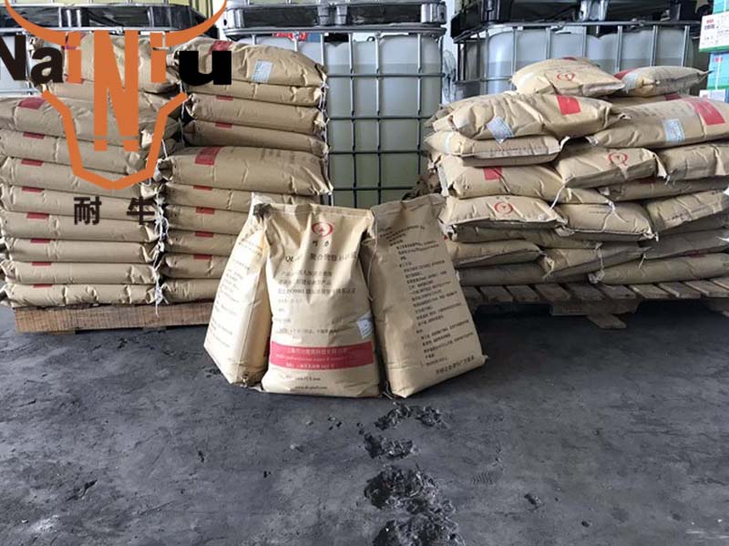 UHPC�д�ϸ���ϵĺ��������Ͽ�������ʲôΣ����